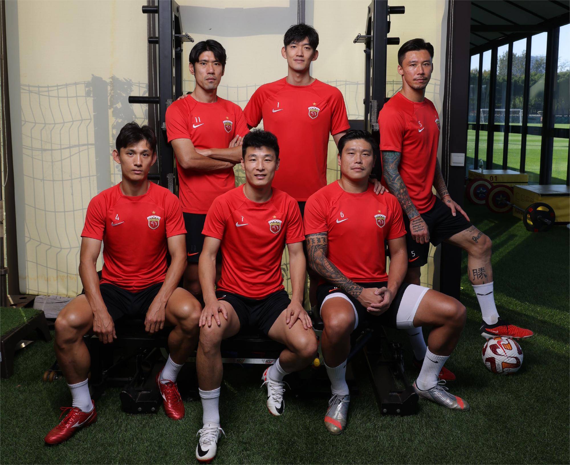 中超联赛新赛季开启,谁能夺得冠军荣耀? 中超联赛新赛季开启,谁能夺得冠军荣耀?