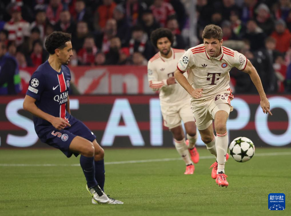 包含巴黎圣日耳曼在主场大胜拜仁慕尼黑，取得在欧洲舞台上的重要胜利的词条