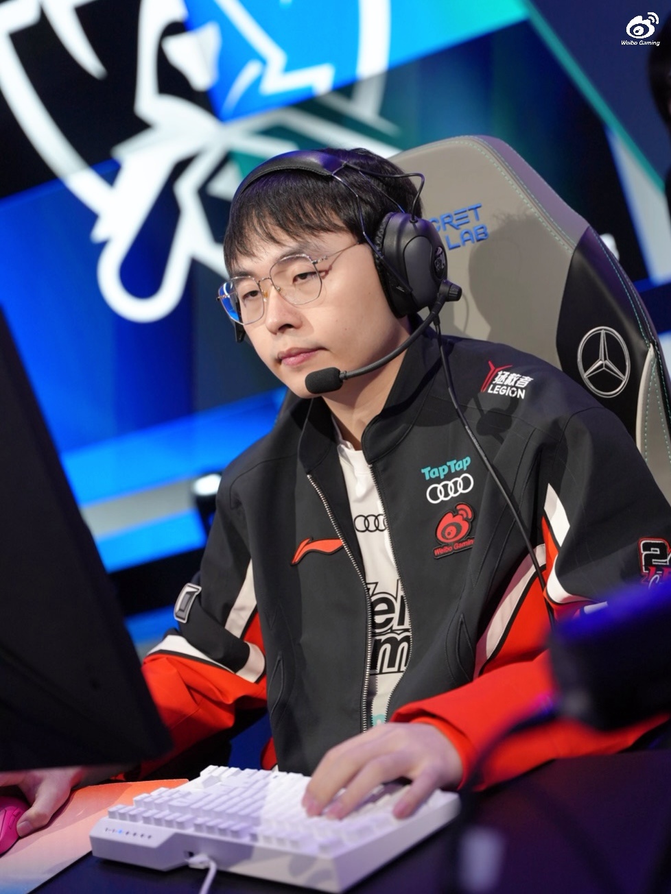 惊天逆转!英雄联盟战队挺进四强的简单介绍 惊天逆转!英雄联盟战队挺进四强的简单介绍