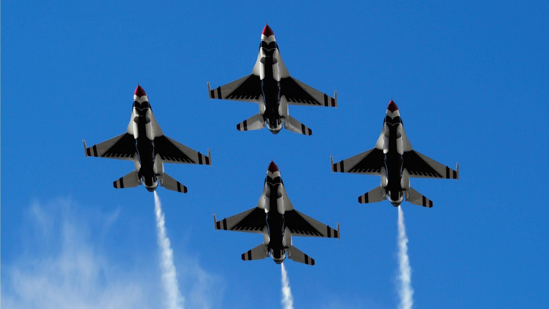 老将霸权,保罗关键一击摧毁雷霆,鹈鹕强势晋级之路再添砝码