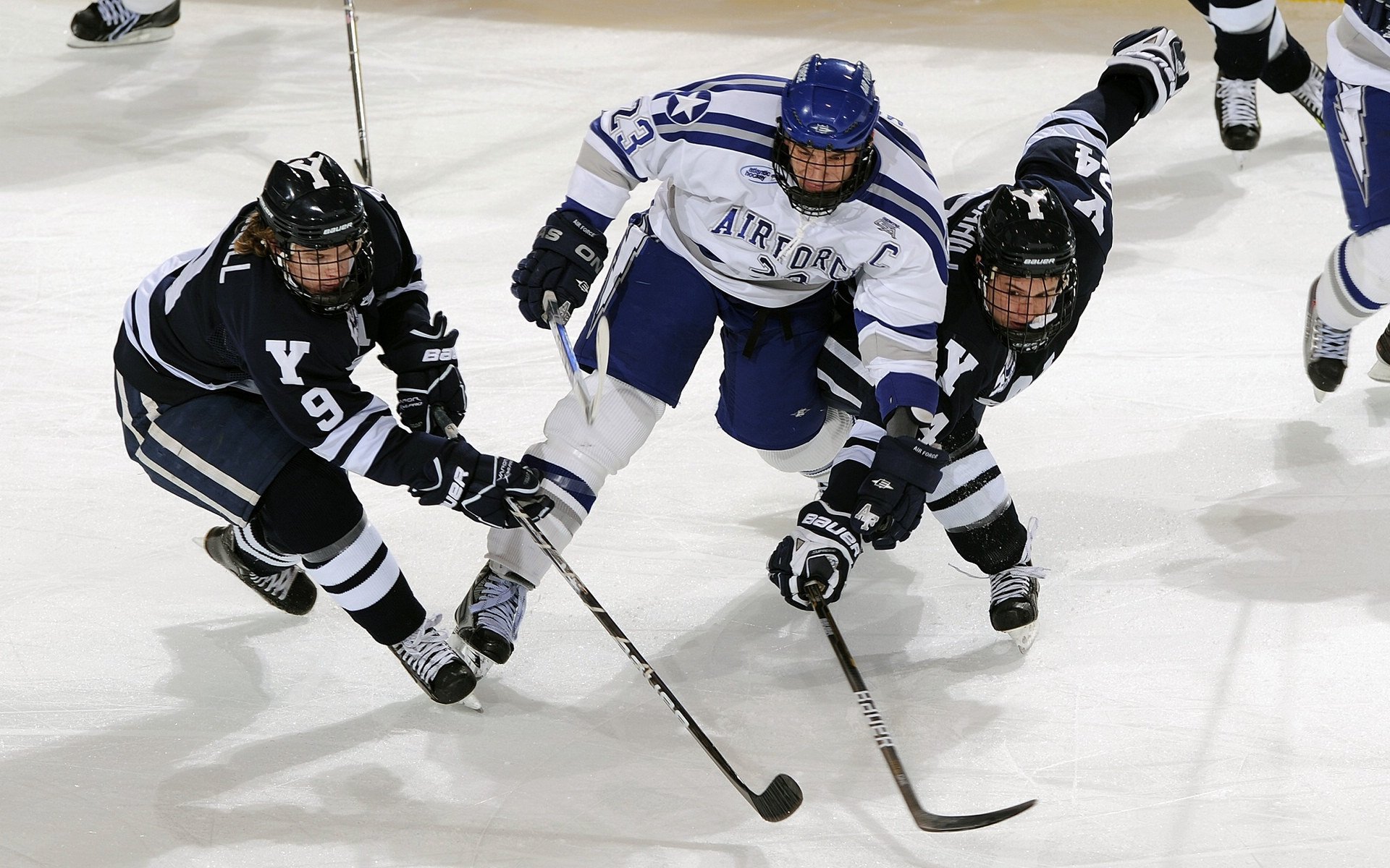 末节惊雷,班凯罗独砍17分摧毁骑士防线,率老鹰强势打穿克城