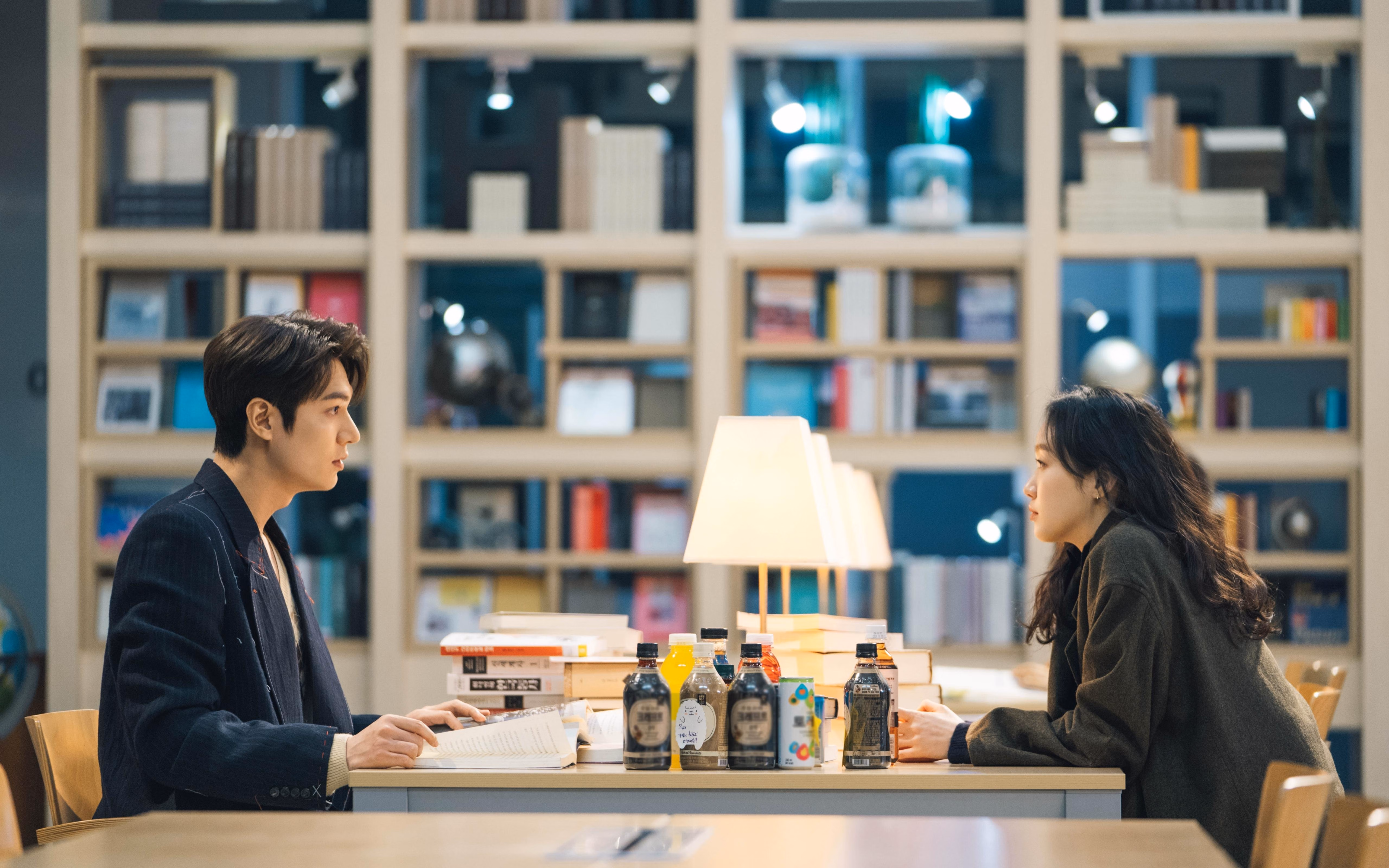 切特的微缩宇宙，当凯尔特人遇上上海队，谁在掌控篮球的真理？